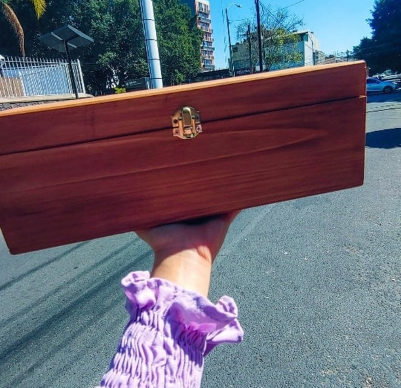 Caja de madera Mediana (perfecta para botella de vino)